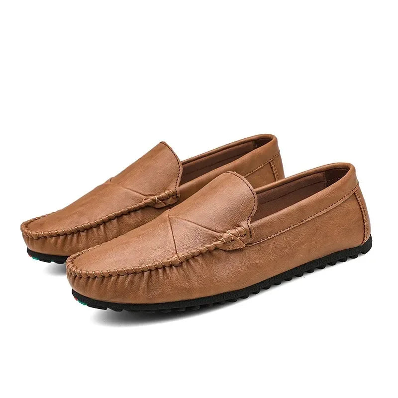 Men's Loafers in A Retro Solid