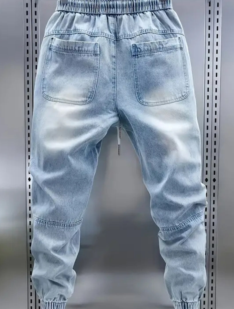 Wide-Leg Jeans