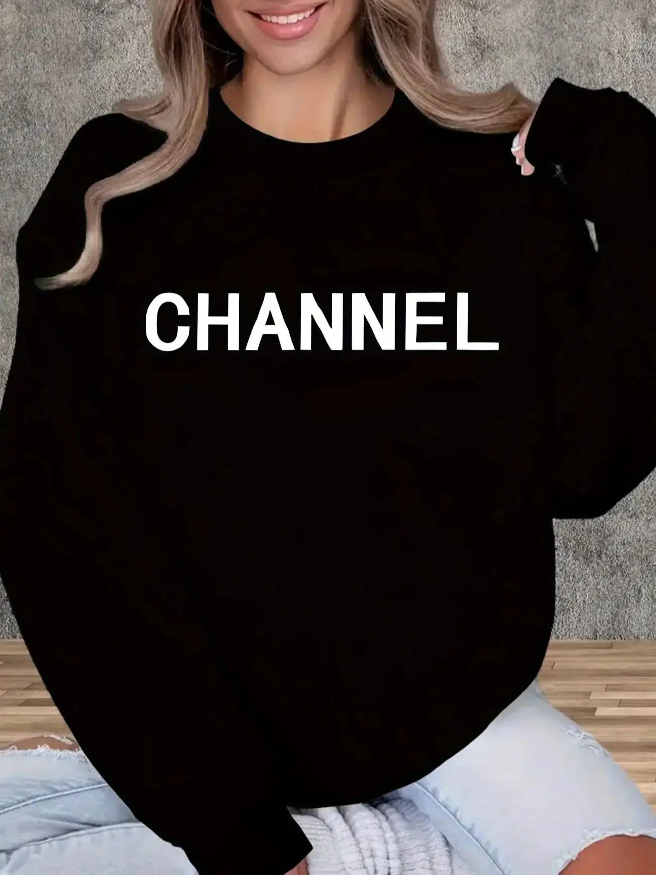 Women's CHANNEL Sweatshirt